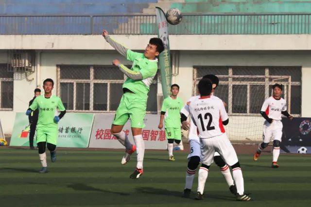 鹈鹕管理层的建队决策与核心选择困惑